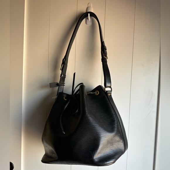 LOUIS VUITTON BLACK PETIT NOÉ LEATHER HANDBAG 💎 AUTHENTIC 💎 - Picture 13 of 13